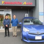 車椅子のまま乗り降りができるようにするためのスロープがついた、ラクティスウェルキャブ（トヨタ）の福祉車両