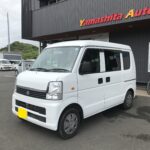 車椅子のまま乗り降りができるようにするためのスロープがついた、エブリイ車いす仕様車（スズキ）の福祉車両