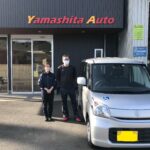 車椅子のまま乗り降りができるようにするためのスロープがついた、スペーシア（スズキ）の福祉車両