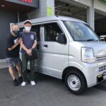 車椅子のまま乗り降りができるようにするためのスロープがついた、エブリイ（スズキ）の福祉車両